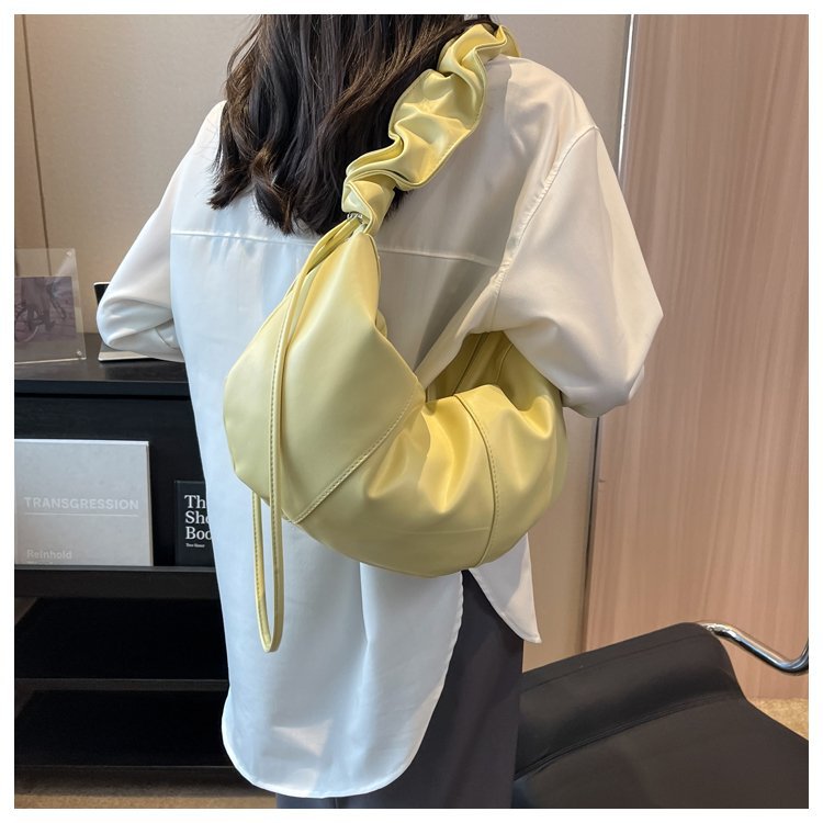 Large Capacity Crossbody Bag Fashionable Shoulder Dumpling Bag
