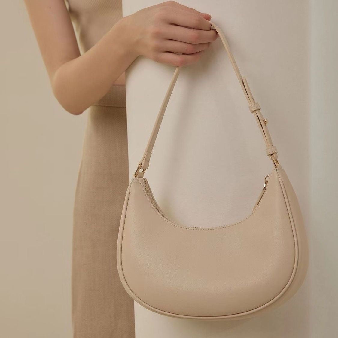 Underarm Bag One-Shoulder Portable Design French Stick Bag New Crescent Women's Bag Shape