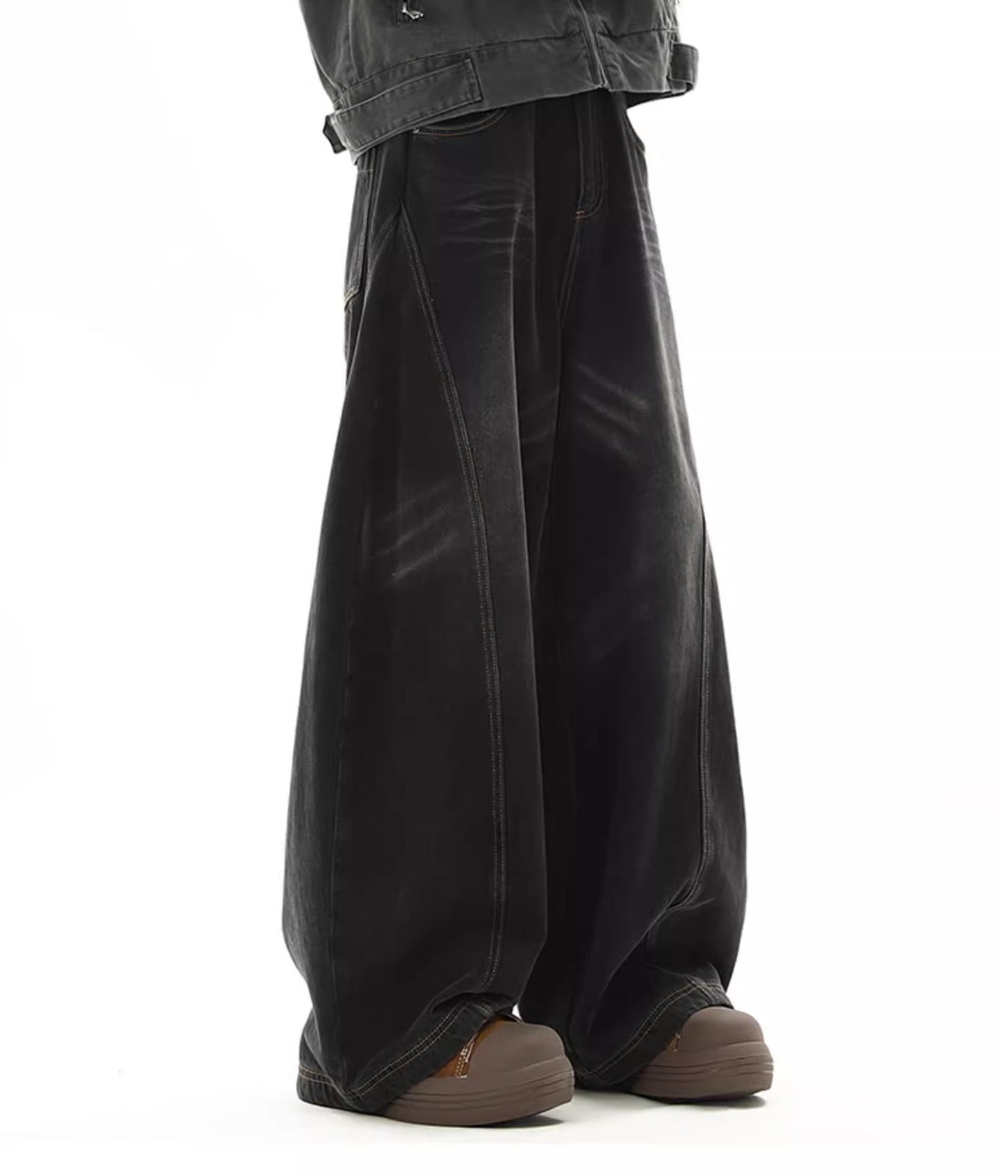 Loose Fit Straight Wide Leg Jeans for Men with Curved Knife Design